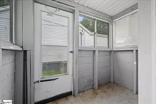 209 W Wilburn Ave, Greenville, SC 29611 - Photo 11