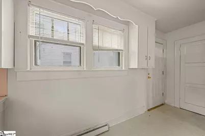 209 W Wilburn Avenue, Greenville, SC 29611 - Photo 9