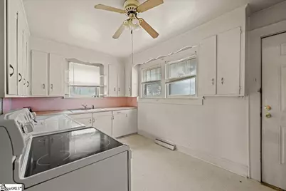 209 W Wilburn Avenue, Greenville, SC 29611 - Photo 7