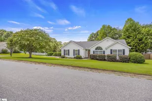 2 Avebury Ct, Travelers Rest, SC 29690 - Photo 1