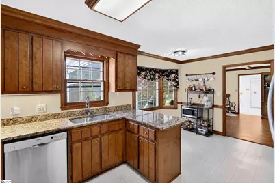 804 Shoresbrook Drive, Spartanburg, SC 29301 - Photo 13