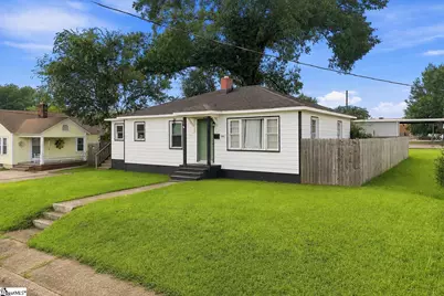 305 Poplar Street, Gaffney, SC 29341 - Photo 3