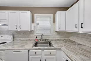212 Alde St, Greenville, SC 29607 - Photo 17