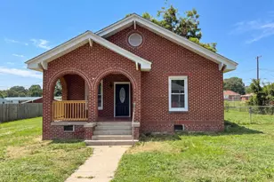 112 Sherard Ave, Ninety Six, SC 29666 - Photo 1