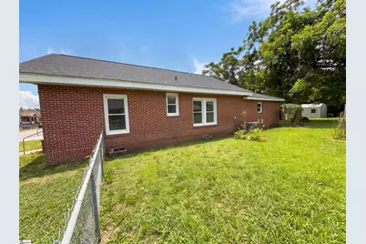 112 Sherard Avenue, Ninety Six, SC 29666 - Photo 5