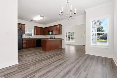 201 Lincoln Street, Greenville, SC 29601 - Photo 7
