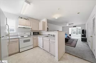 146 University Village Dr, Central, SC 29630 - Photo 9