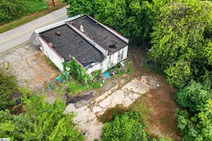 209 E Bramlett Rd, Greenville, SC 29601 - Photo 17