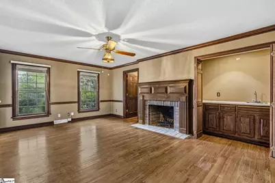 400 Michaux Drive, Greenville, SC 29605 - Photo 7