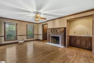 400 Michaux Dr, Greenville, SC 29605 - Photo 7