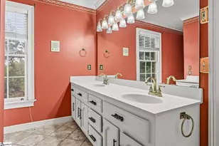400 Michaux Dr, Greenville, SC 29605 - Photo 29