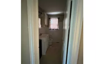 2507 Poinsett Hwy, Greenville, SC 29609 - Photo 11