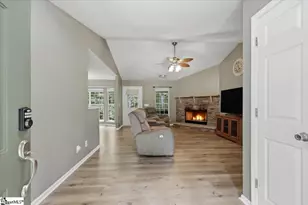 340 Camperdown Ct, Easley, SC 29642 - Photo 3
