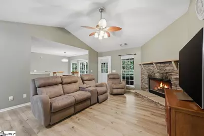 340 Camperdown Court, Easley, SC 29642 - Photo 5