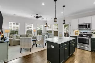 122 Oakland Dr, Greenville, SC 29607 - Photo 7