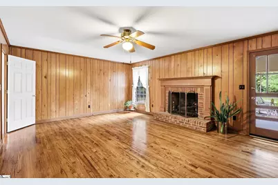 303 Hillsborough Drive, Greenville, SC 29615 - Photo 5