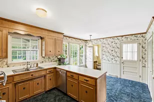 303 Hillsborough Dr, Greenville, SC 29615 - Photo 9