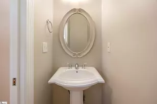 4 Cureton St, Greenville, SC 29605 - Photo 17