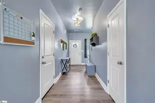 410 King St, Greer, SC 29651 - Photo 3