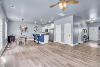 410 King Street, Greer, SC 29651 - Photo 7