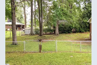 200 Sherwood Drive, Laurens, SC 29360 - Photo 41