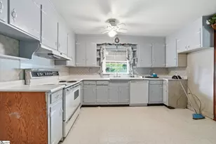 129 Evelyn Dr, Greenville, SC 29605 - Photo 27