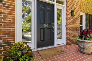 109 E Hypericum Ln, Greenville, SC 29615 - Photo 3