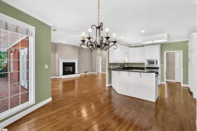 143 W Woodglen Road, Spartanburg, SC 29301 - Photo 7