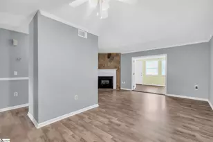 124 Shockley St, Taylors, SC 29687 - Photo 9