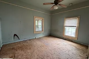 315 W Beattie St, Liberty, SC 29657 - Photo 9