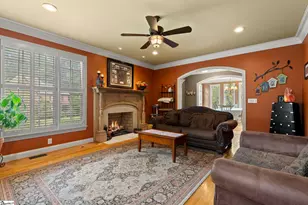 10 Knights Bridge Dr, Simpsonville, SC 29681 - Photo 3