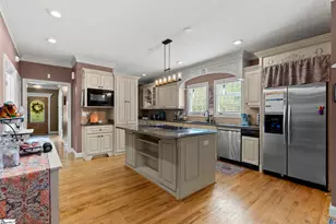 10 Knights Bridge Dr, Simpsonville, SC 29681 - Photo 5