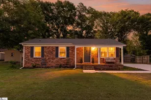 105 G St, Williamston, SC 29697 - Photo 1