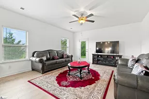 1037 Spruce Grove Rd, Duncan, SC 29334 - Photo 11