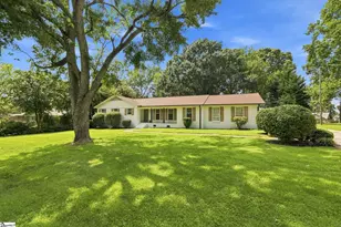 376 Grand Teton Dr, Greer, SC 29650 - Photo 3