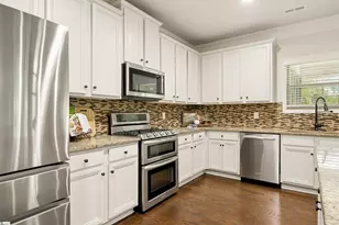 239 Ivy Woods Ct, Fountain Inn, SC 29644 - Photo 9