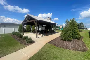 2025 Evanston Dr, Wellford, SC 29385 - Photo 11