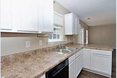 305 N Chestnut Street, Seneca, SC 29678 - Photo 15