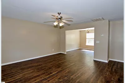 305 N Chestnut Street, Seneca, SC 29678 - Photo 7