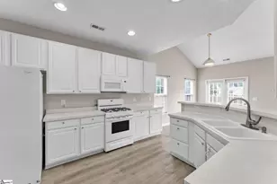 201 N Orchard Farms Ave, Simpsonville, SC 29681 - Photo 9