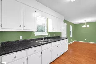 18 Genesis Ct, Greenville, SC 29601 - Photo 9