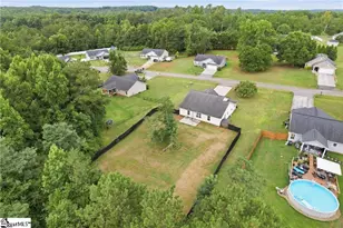 105 Lacy Ln, Anderson, SC 29621 - Photo 15