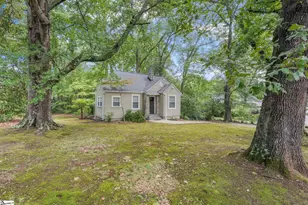 301 Brookwood Dr, Greenville, SC 29605 - Photo 3