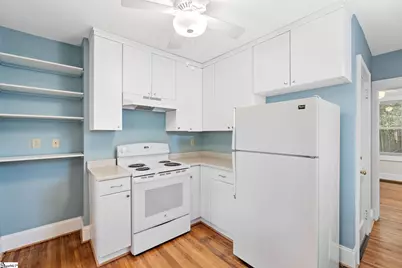 301 Brookwood Drive, Greenville, SC 29605 - Photo 17