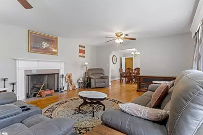 205 Dixon Street, Clinton, SC 29325 - Photo 7