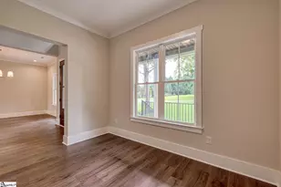 586 Clifdale Rd, Spartanburg, SC 29307 - Photo 5