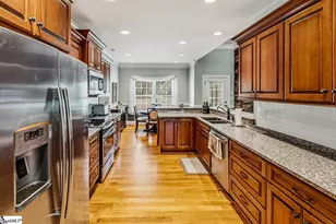 821 E Golden View Ln, Boiling Springs, SC 29316 - Photo 19
