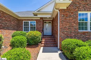 821 E Golden View Ln, Boiling Springs, SC 29316 - Photo 3