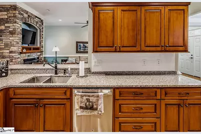 821 E Golden View Lane, Boiling Springs, SC 29316 - Photo 21