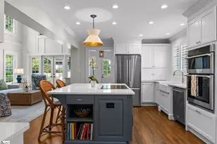 102 Fairview Ave, Greenville, SC 29601 - Photo 7